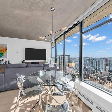 Skyview, 40Th Floor! 2Br Condo In Downtown וונקובר מראה חיצוני תמונה