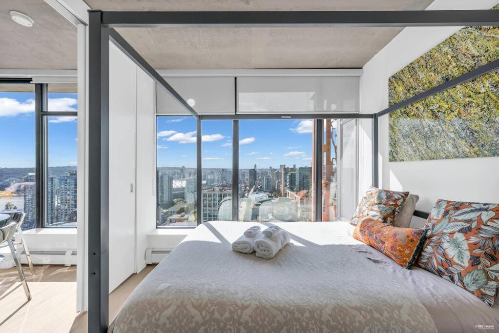 Skyview, 40Th Floor! 2Br Condo In Downtown וונקובר מראה חיצוני תמונה